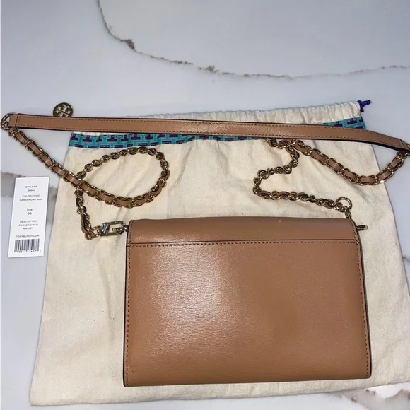 Tory Burch Robinson Chain Wallet - Picture 3 of 6